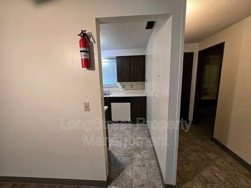 2145 Nw Highland Dr #2 - Photo 7 of 22