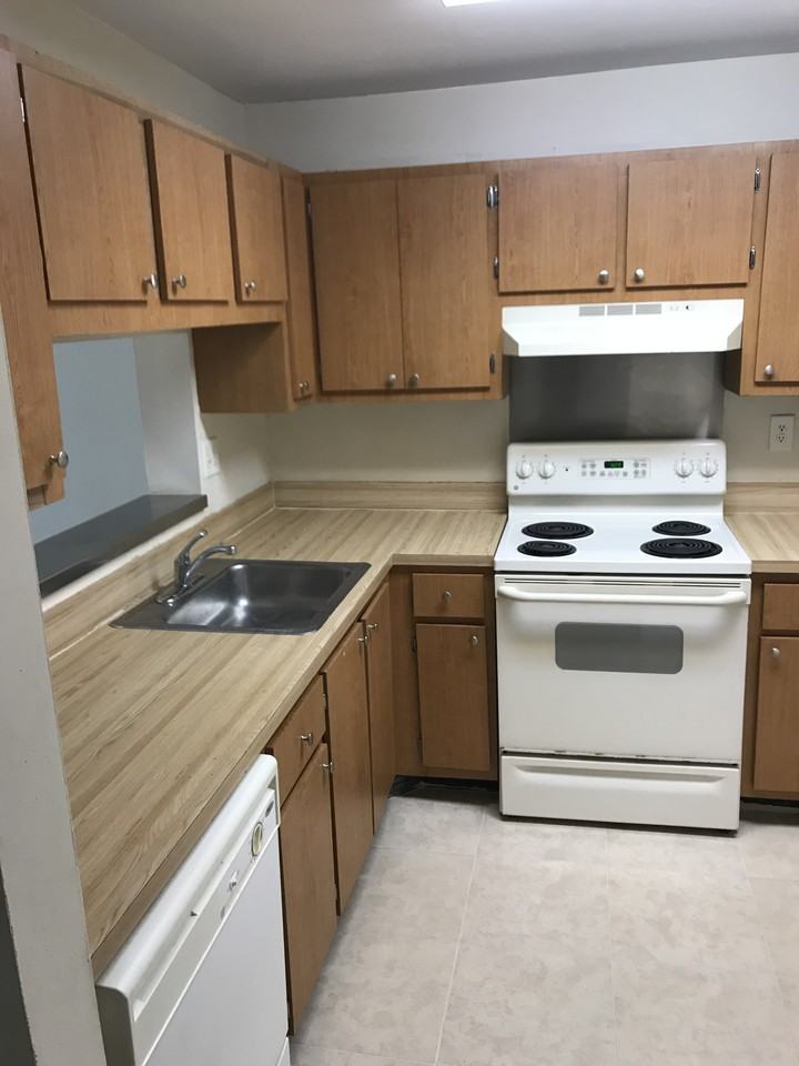 10835 Sw 112av #306 - Photo 3 of 4