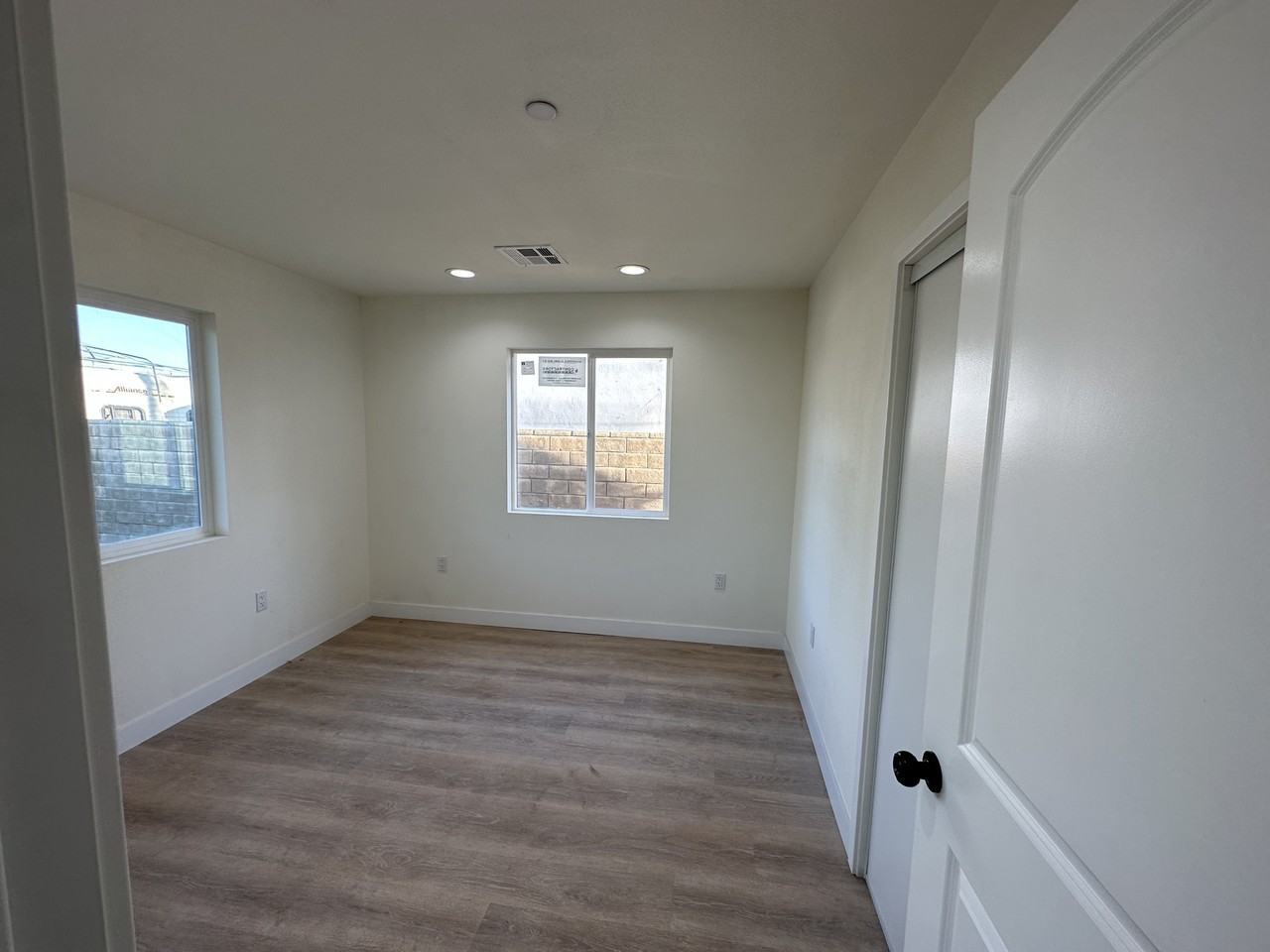 10730 Crockett St #NA - Photo 3 of 6