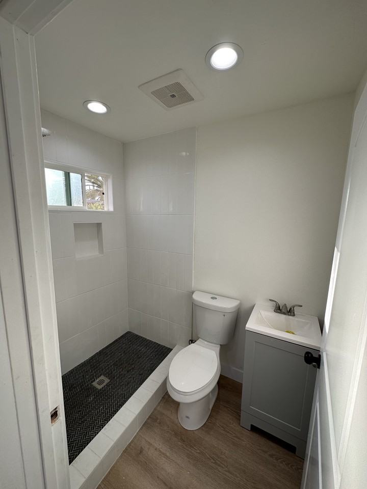 10730 Crockett St #NA - Photo 4 of 6