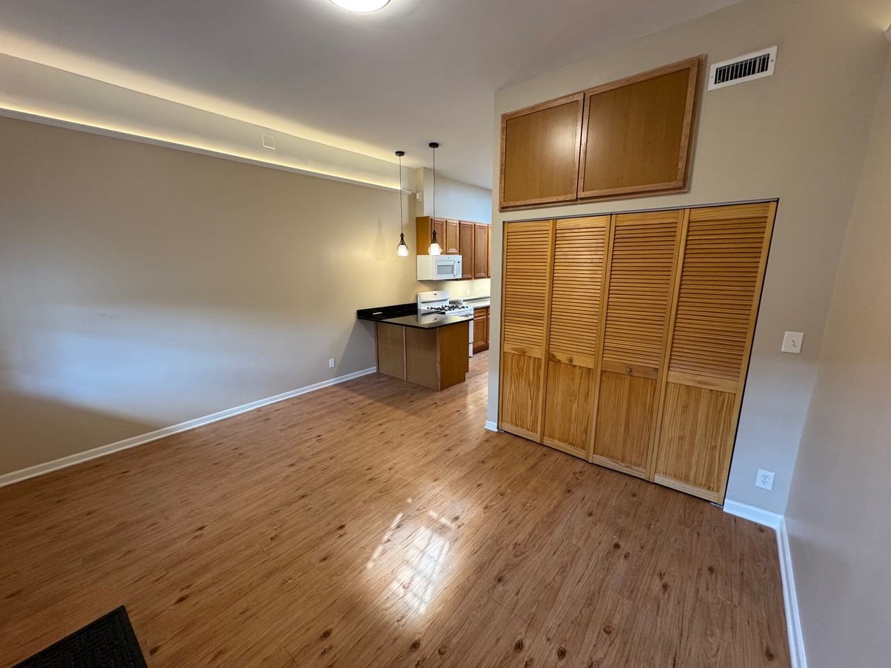 3018 N Laramie Ave #2 - Photo 2 of 9