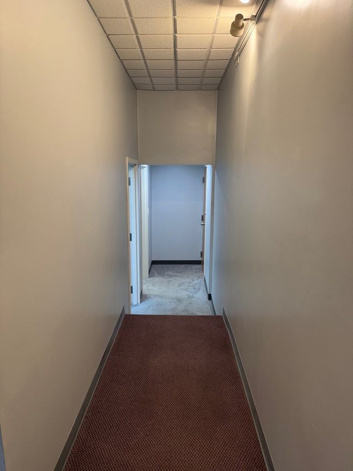 3018 N Laramie Ave #2 - Photo 7 of 9