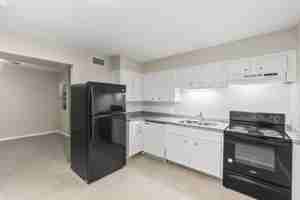featured image of 808 Denison Ave #5