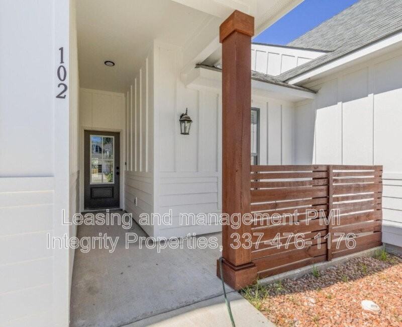 102 Foster Grove Dr - Photo 2 of 20