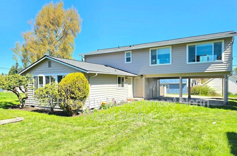 1421 Pine St #B - Photo 2 of 18