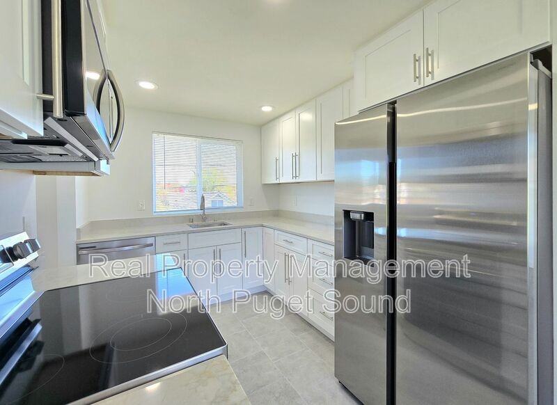 1421 Pine St #B - Photo 6 of 18