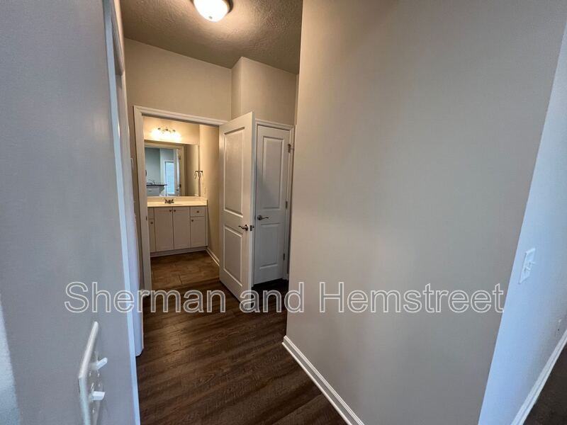 744 Tarvin Cir #744 - Photo 6 of 11