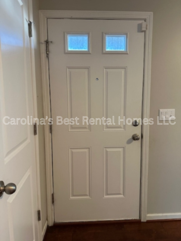 257 Allans Mill Dr - Photo 3 of 20