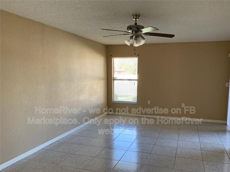 404 Hunter Cir - Photo 3 of 9