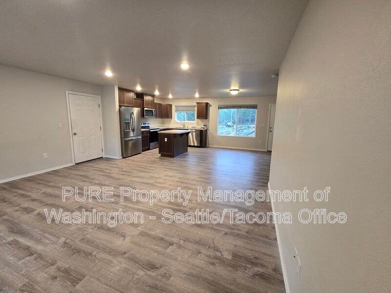 2815 416th St E #ADU - Photo 4 of 21