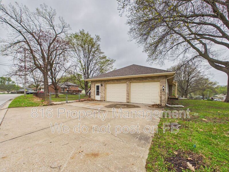 817 N Choctaw Ave - Photo 3 of 42