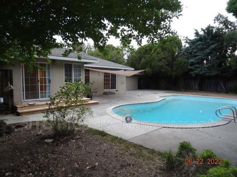 6565 S Land Park Dr - Photo 7 of 50