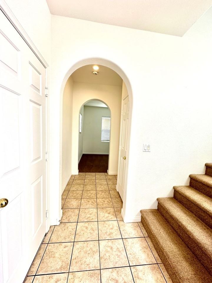 5383 Flowing Spring St - Photo 7 of 20