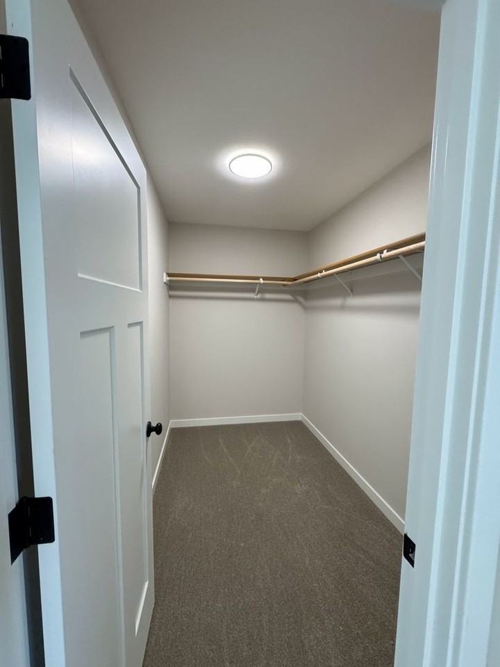 13822 Se Oatfield Rd - Photo 7 of 31