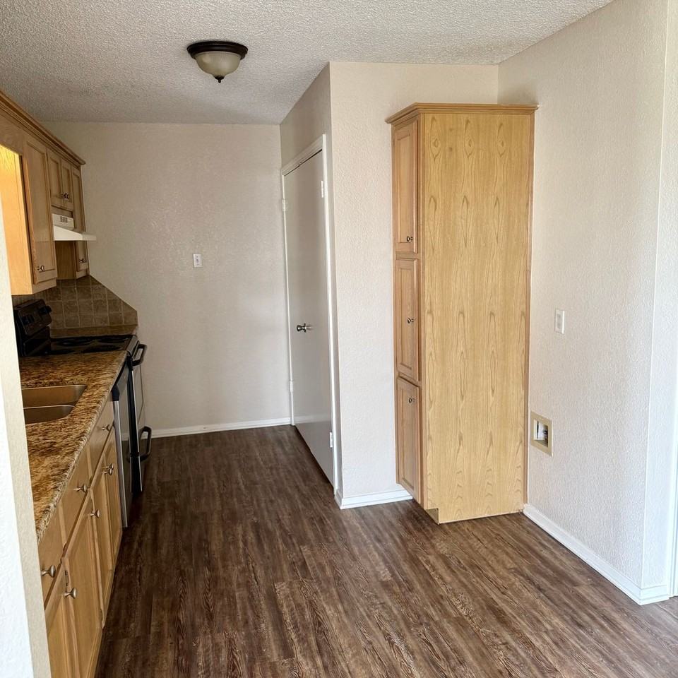 306 Williams Rd - Photo 5 of 10