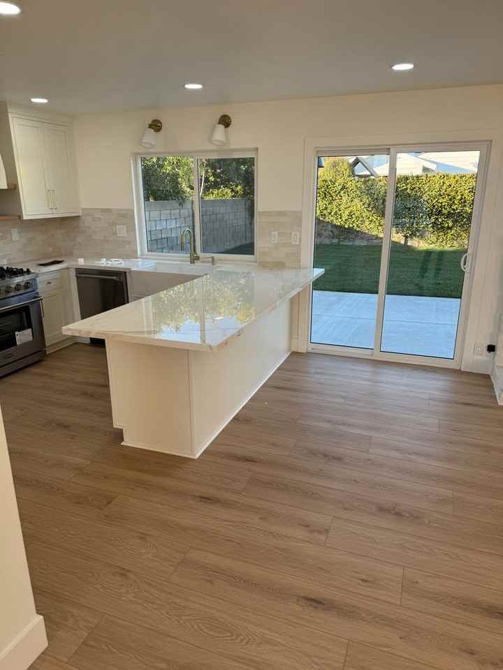 9891 Hot Springs Dr - Photo 2 of 4