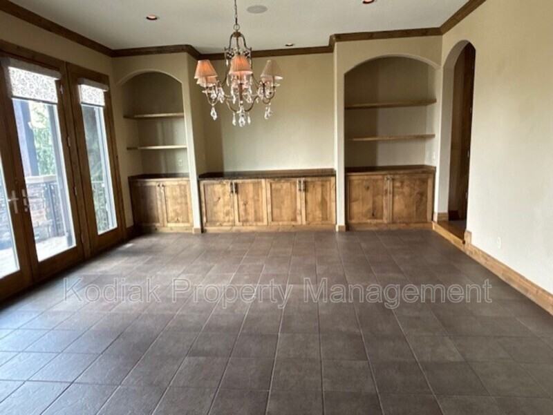 3608 E Crest Mount Cir - Photo 5 of 23