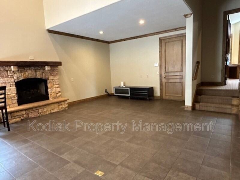 3608 E Crest Mount Cir - Photo 7 of 23