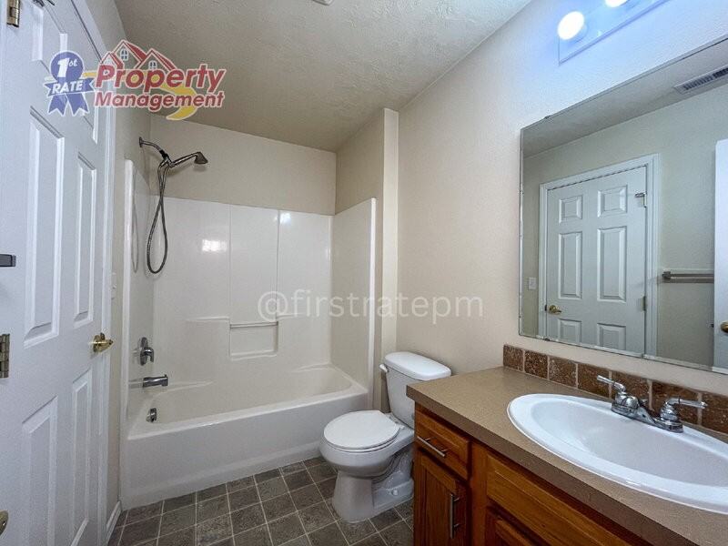 6235 W Tierra Ln #102 - Photo 5 of 45