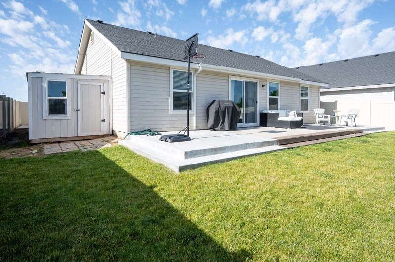 74 W Havasu Falls St - Photo 3 of 26