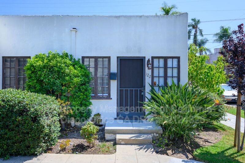 1st & Pennsylvania - Photo 4 of 23