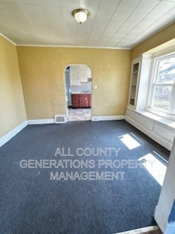 1011 E 140th St - Photo 2 of 5