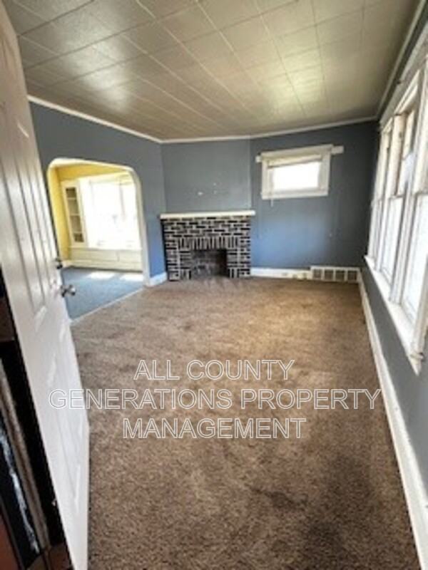 1011 E 140th St - Photo 3 of 5