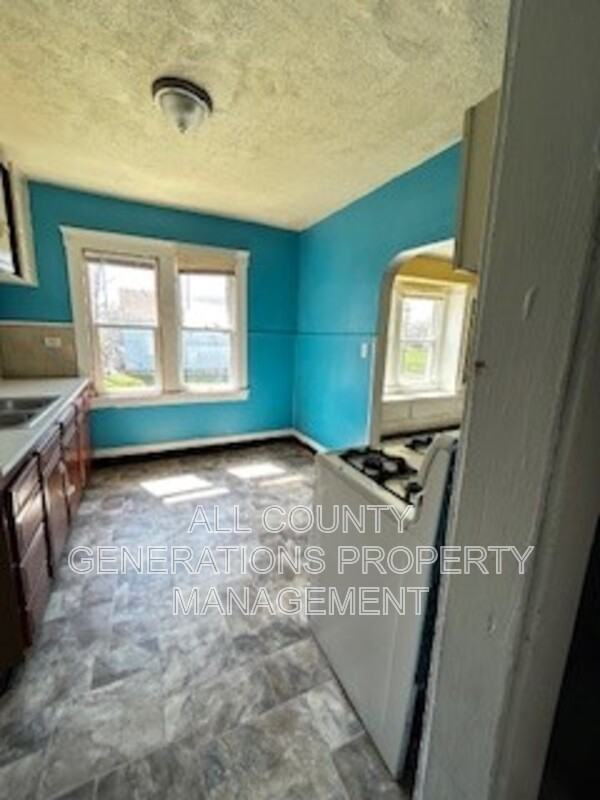 1011 E 140th St - Photo 5 of 5