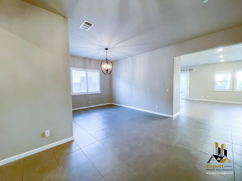 6064 Cohasset Dr - Photo 3 of 18