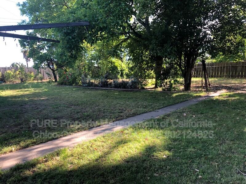 305 Randolph Ave - Photo 6 of 11