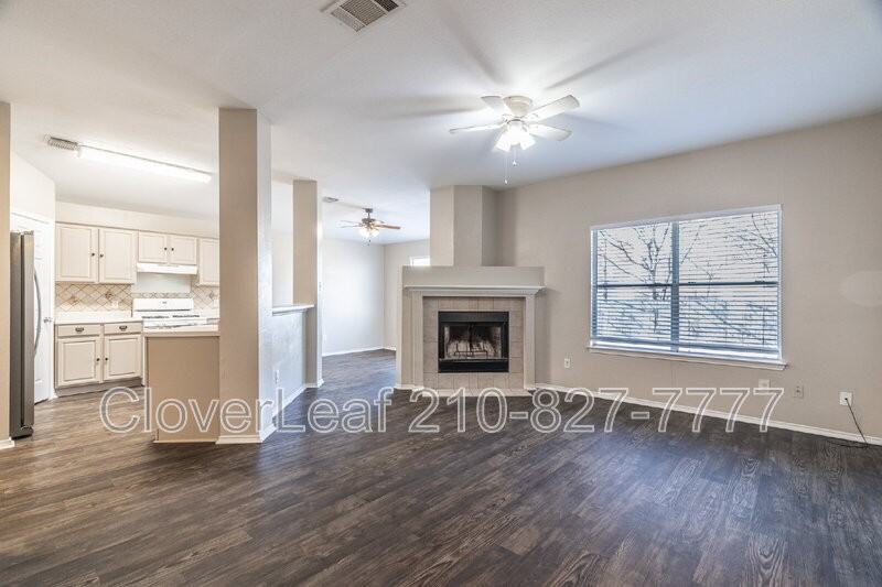 410 Masonwood Dr - Photo 6 of 33