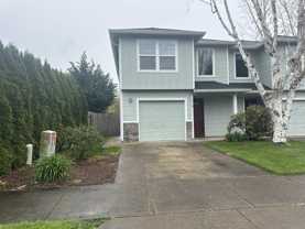 215 Pioneer Dr - Photo 1 of 1