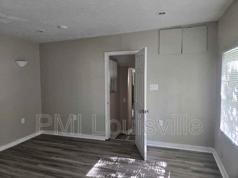 451 N 25th St - Photo 6 of 19