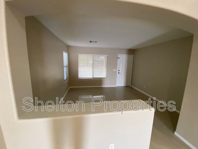 10834 W Wilshire Dr - Photo 7 of 16