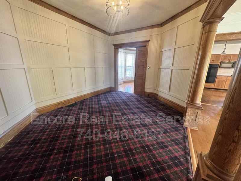 486 Hudson Ave - Photo 7 of 25