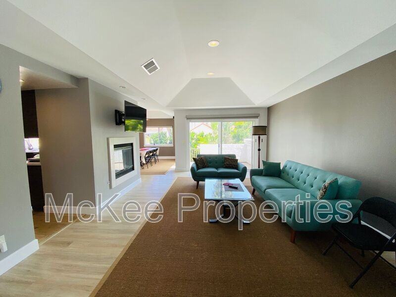 33 Port Royale Rd - Photo 2 of 16