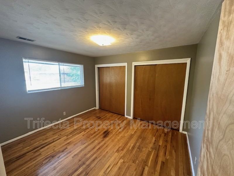 1113 Alford St - Photo 4 of 8