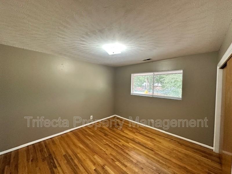 1113 Alford St - Photo 5 of 8