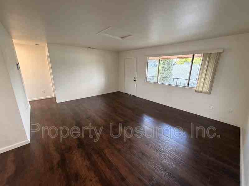 1131 West St - Photo 5 of 10