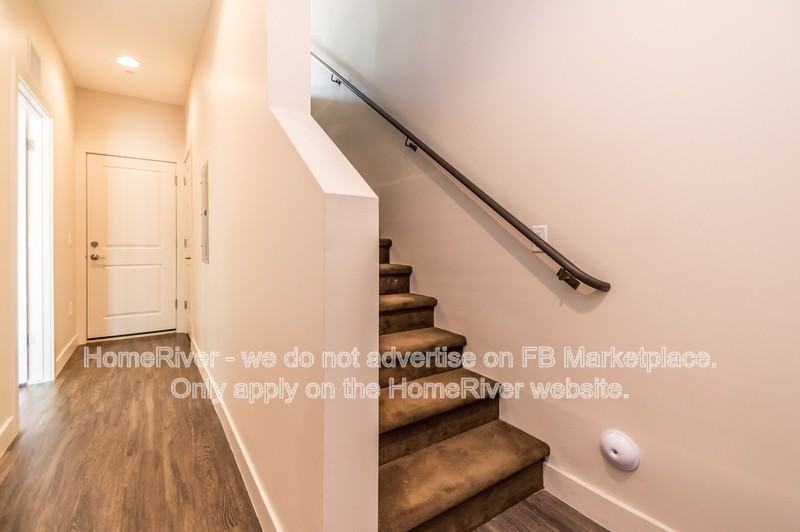 1000 W 5th St #1013 - Photo 4 of 24