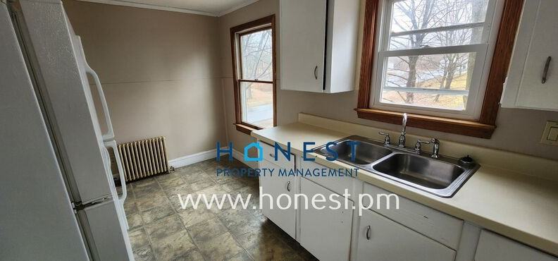 4 Pierce St #2 - Photo 3 of 32