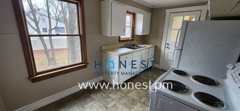 4 Pierce St #2 - Photo 4 of 32