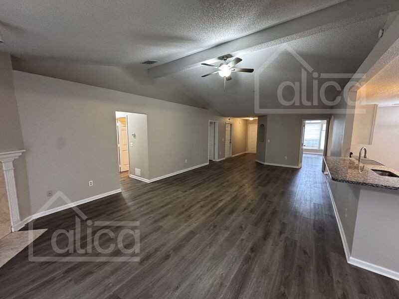 7863 Spring Branch Dr S - Photo 3 of 16