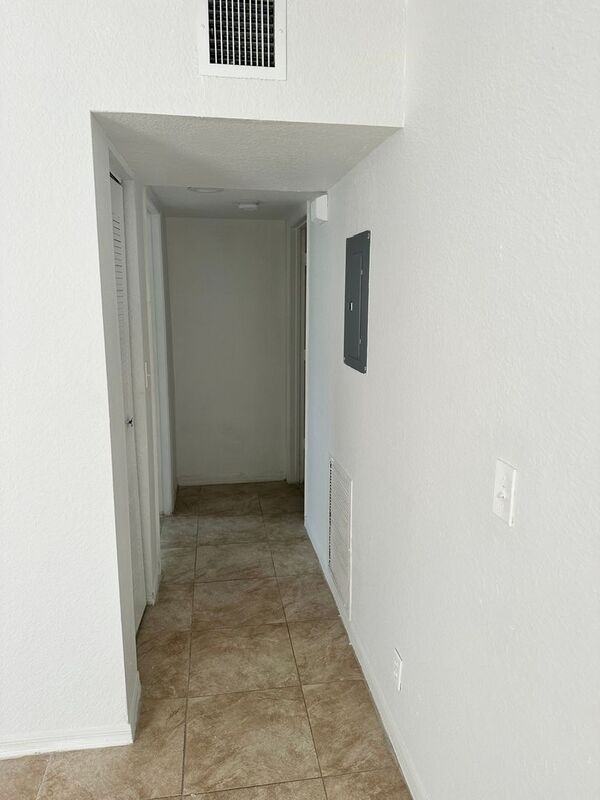 701 4th St - Photo 3 of 16