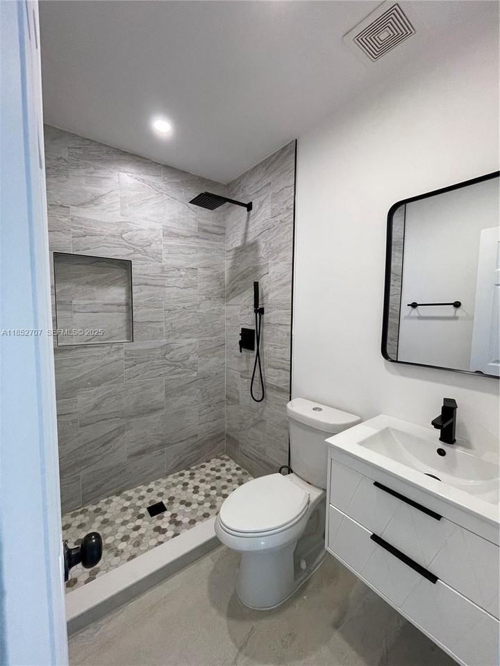 1310 Sharazad Boulevard - Photo 2 of 19