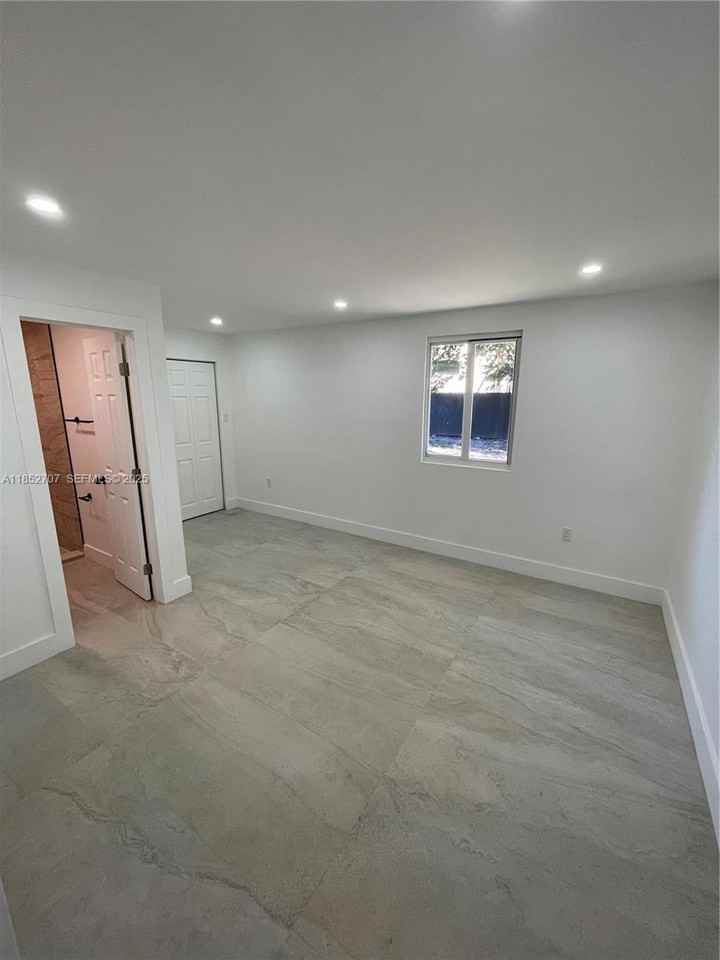 1310 Sharazad Boulevard - Photo 6 of 19