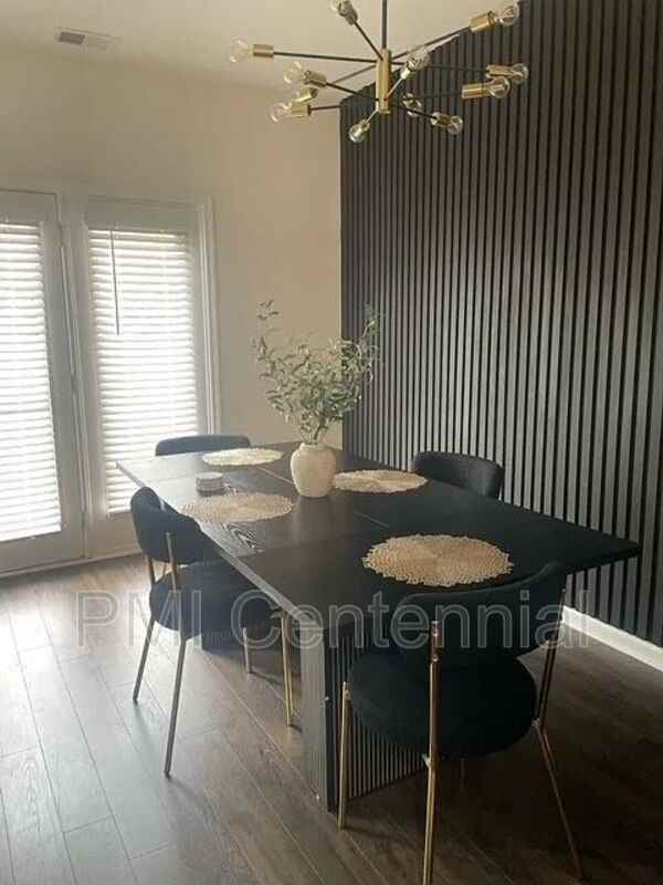 192 Hampton Cir - Photo 7 of 10