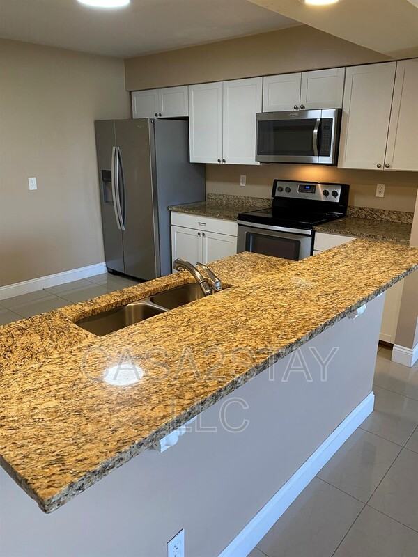 321 Gordon Ave S #321 - Photo 4 of 10