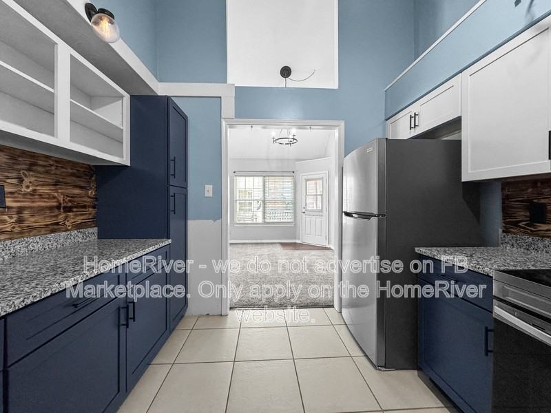 2817 Old Carriage Ln - Photo 7 of 13