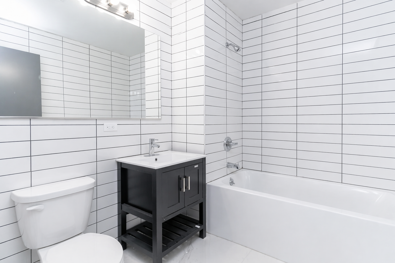 1598 Eastern Pkwy #3 - Photo 4 of 7